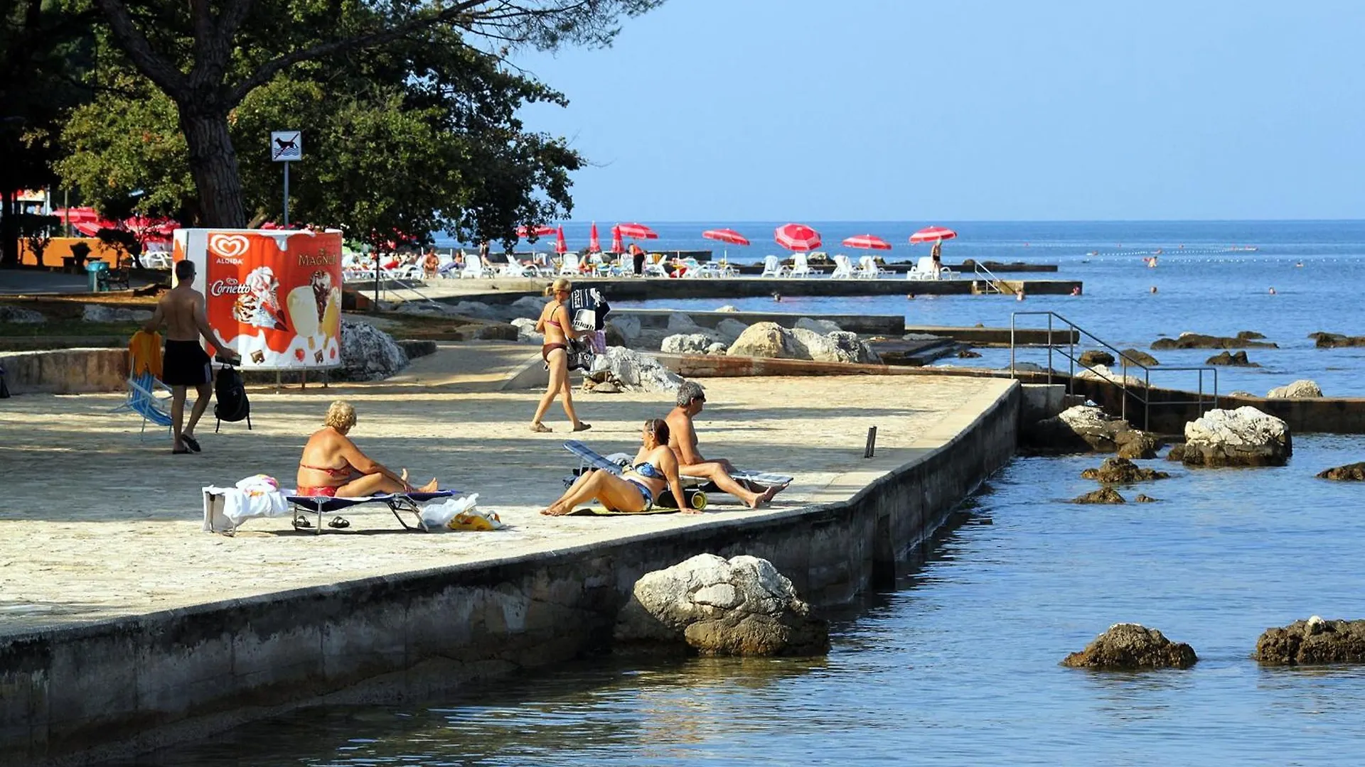 Apartments With A Parking Space Umag - 22540 0*,  Croatia